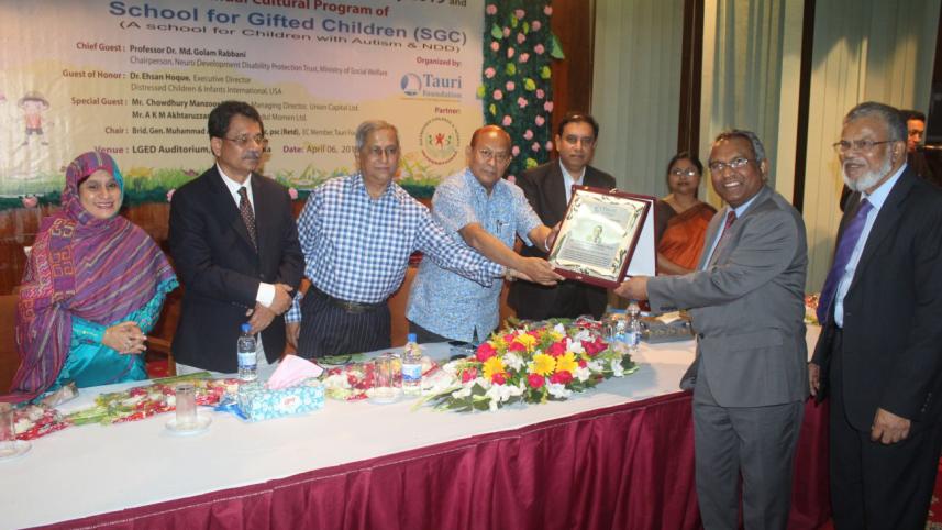 Dr. Hoque Honored.JPG