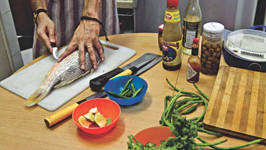 Dried herbs and spice mixes