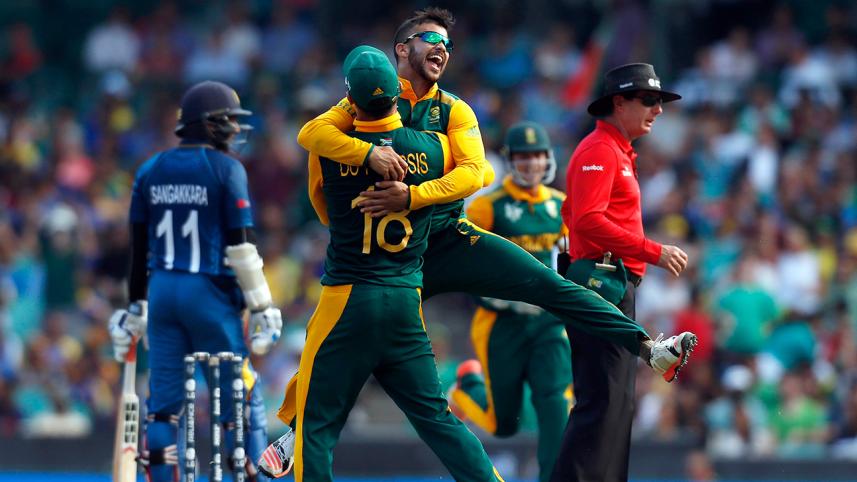 Duminy-Hattrick-celebration-NS.jpg