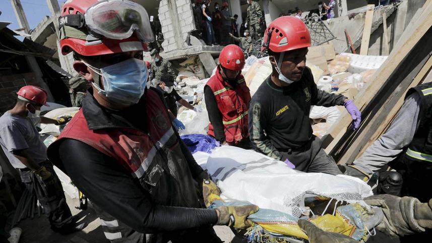 ECUADOR-QUAKE_Reuters2.JPG
