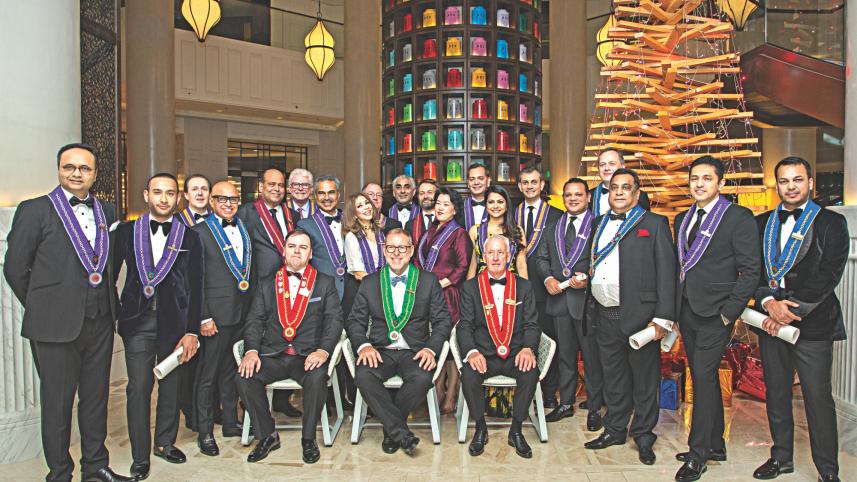 extraordinaire 1.jpg