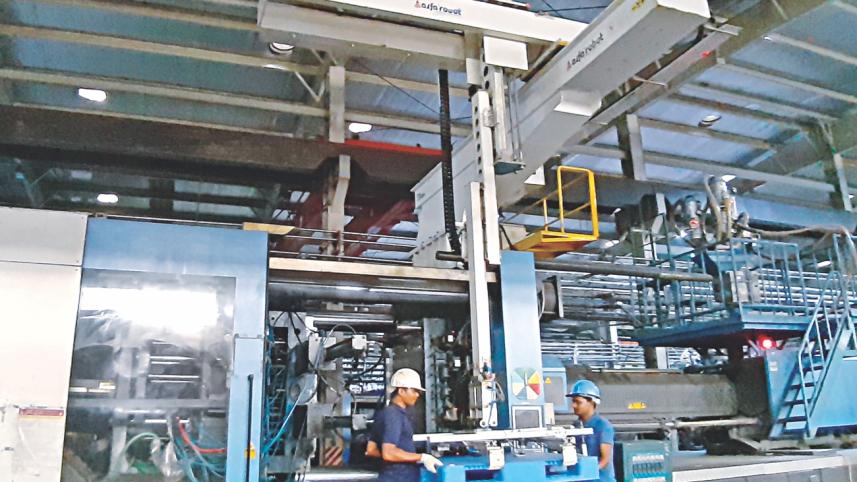 Factories employing robots.jpg