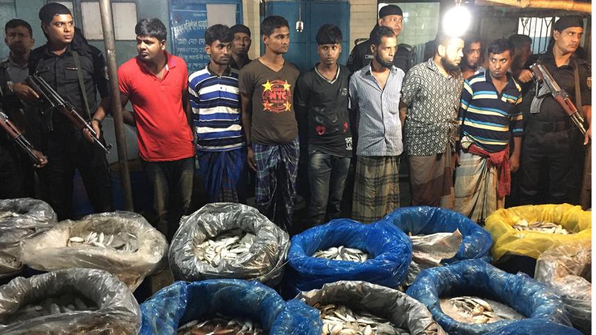 Mobile court sentenced seven fish traders