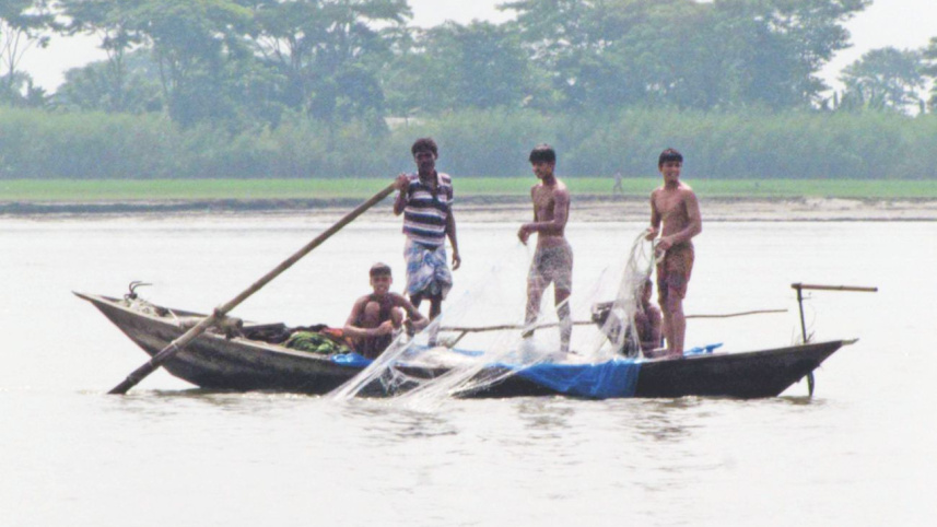 fishermen jailed.jpg