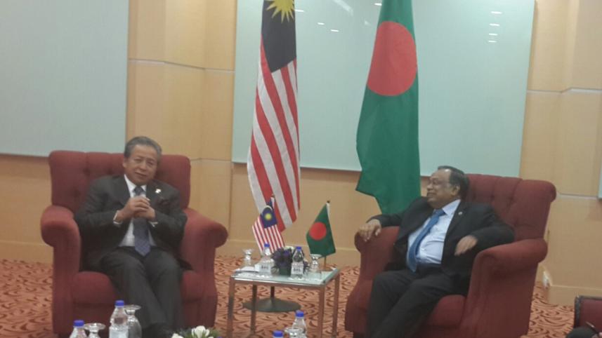 FM-Malaysian Foreign Minister 5 August 2015.jpg
