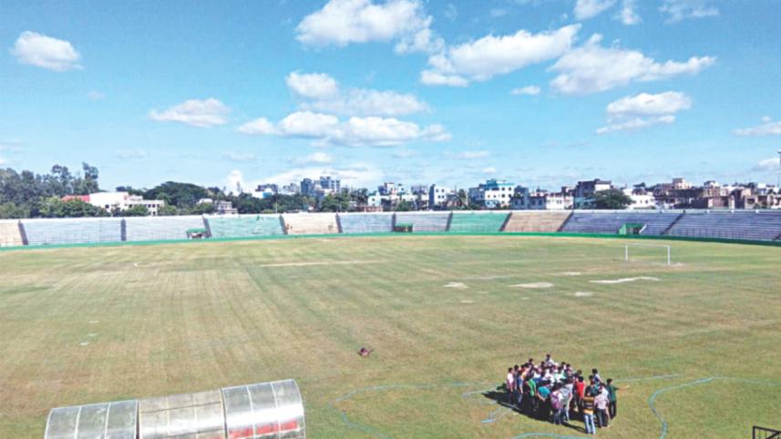 football caravan.jpg