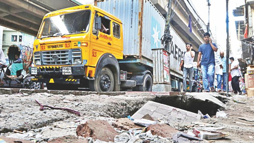 footpath in Malibagh.jpg