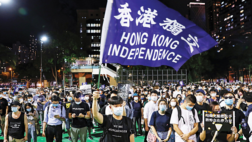 HK-defies-Tiananmen.jpg