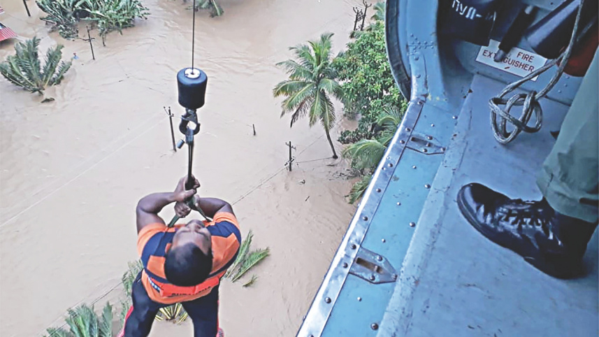 Indian Air Force helicopter 1.jpg