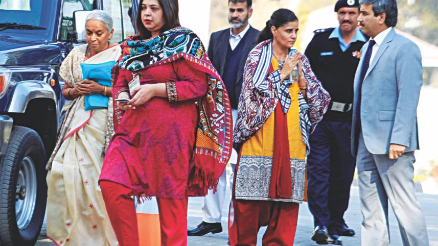 Indian navy officer.jpg