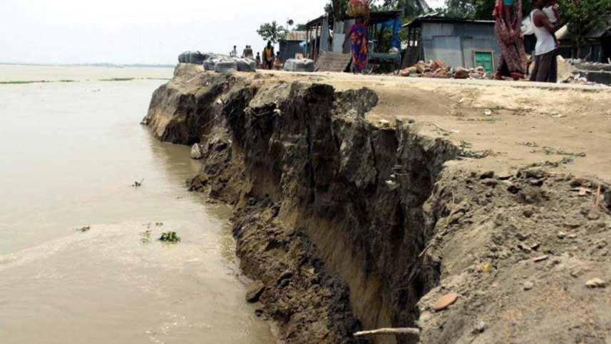 Jamuna-erosion.jpg