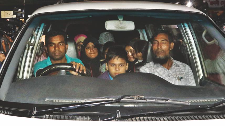 kamruzzaman family.jpg