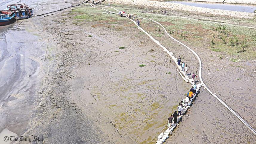 karnaphuli_riverbed.jpg