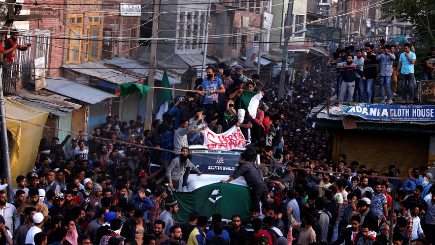 Indian soldiers shot dead
