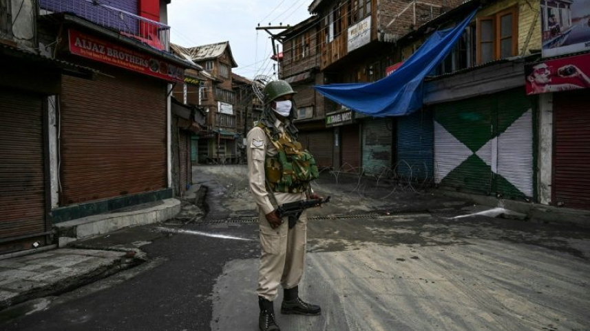 Kashmir clampdown.jpg