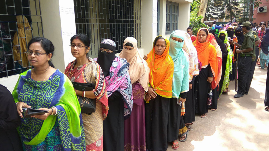 polling station in Khulna