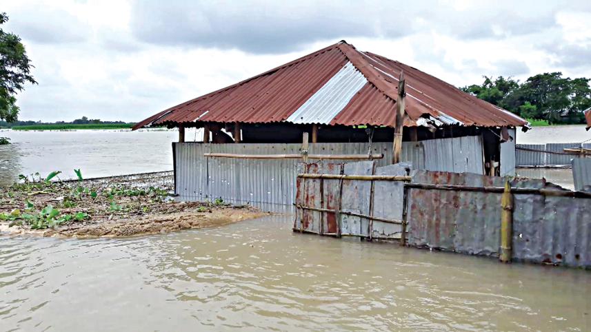Lalmonirhat flood