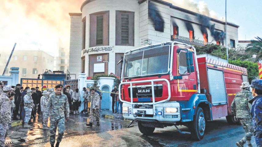 Libya foreign ministry attacked.jpg