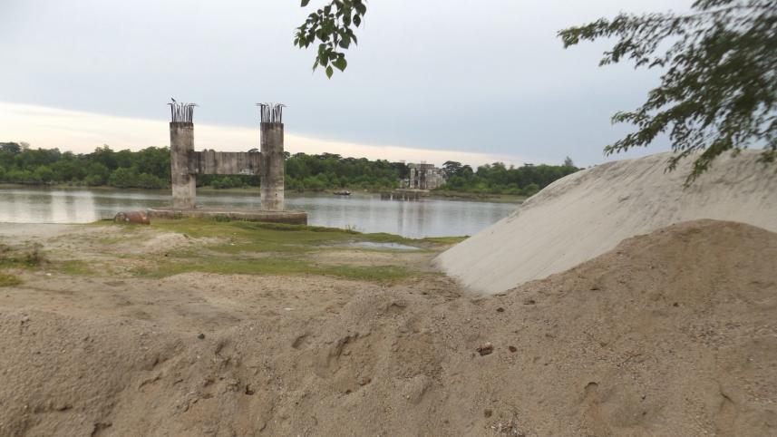 Lohalia bridge.jpg