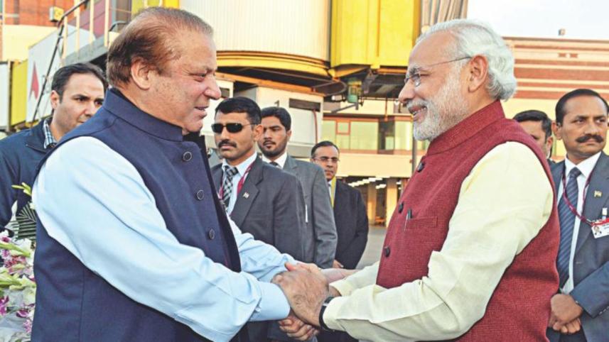 modi and nawaz.jpg