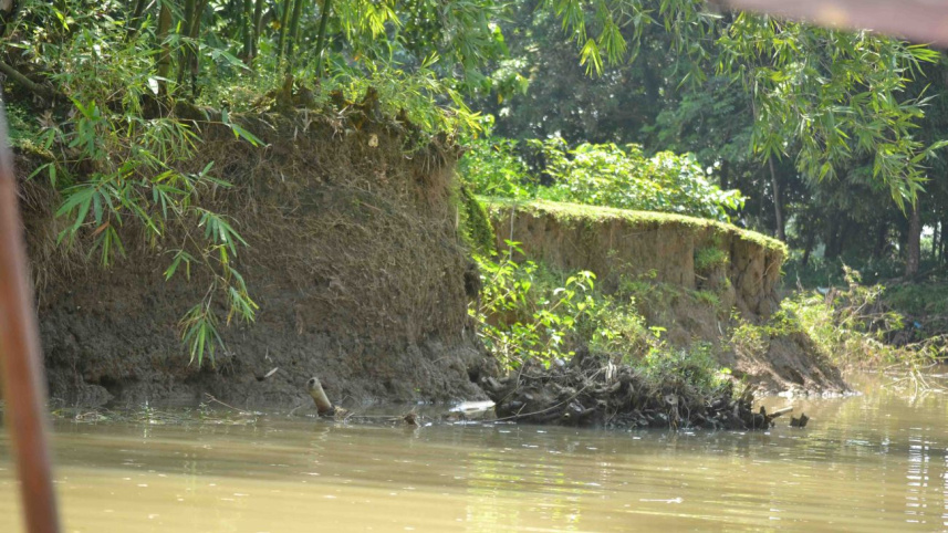 Moheshkhola river.jpg