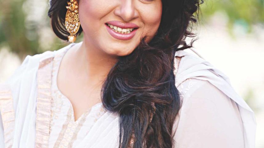 Moushumi to star in Kazi Hayat's 50th film