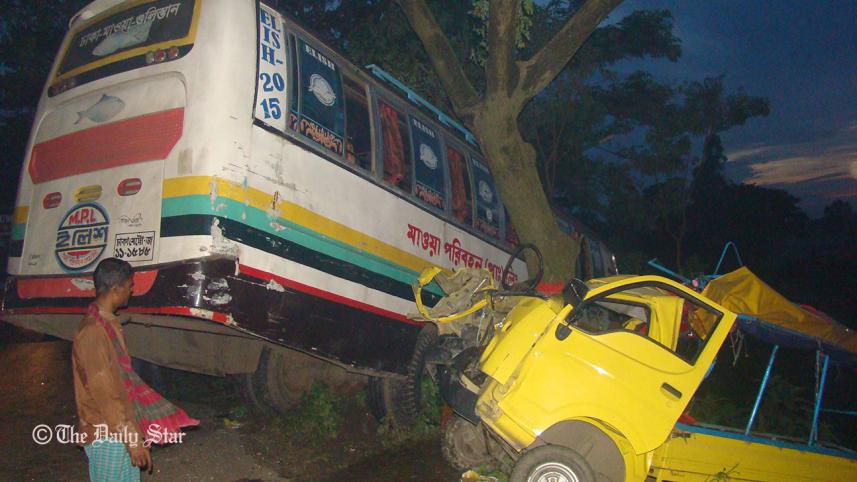 Munshiganj-Road-Accident