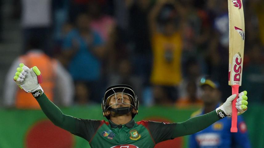 Bangladesh batsman Mushfiqur Rahim reaches a superb century 