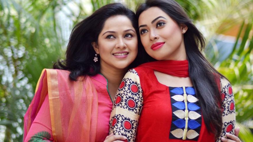 Nadia and Shanarei Devi Shanu