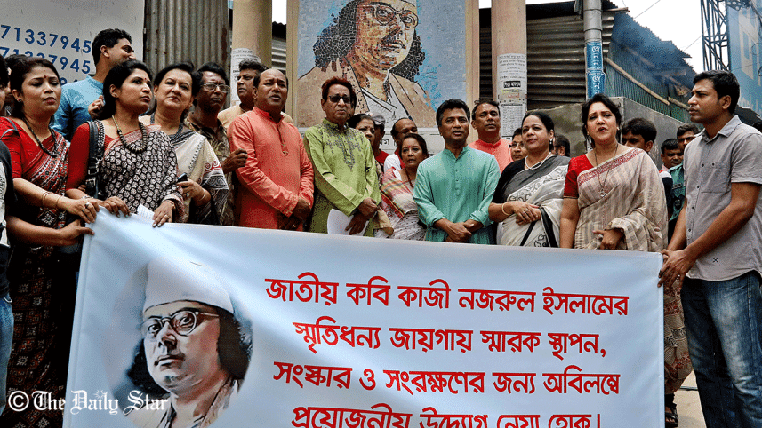 Kazi Nazrul-human chain