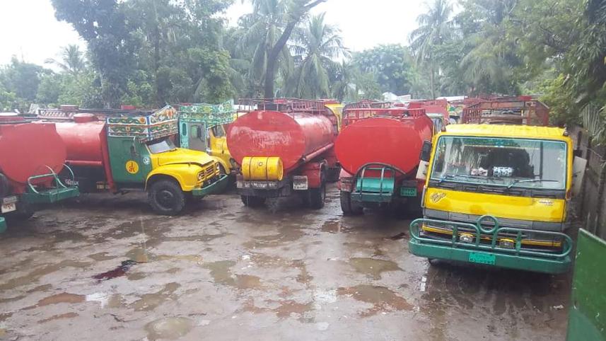 Oil truck.jpg