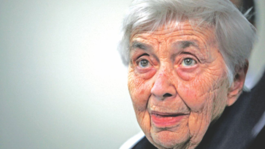 pak motherteresa.jpg