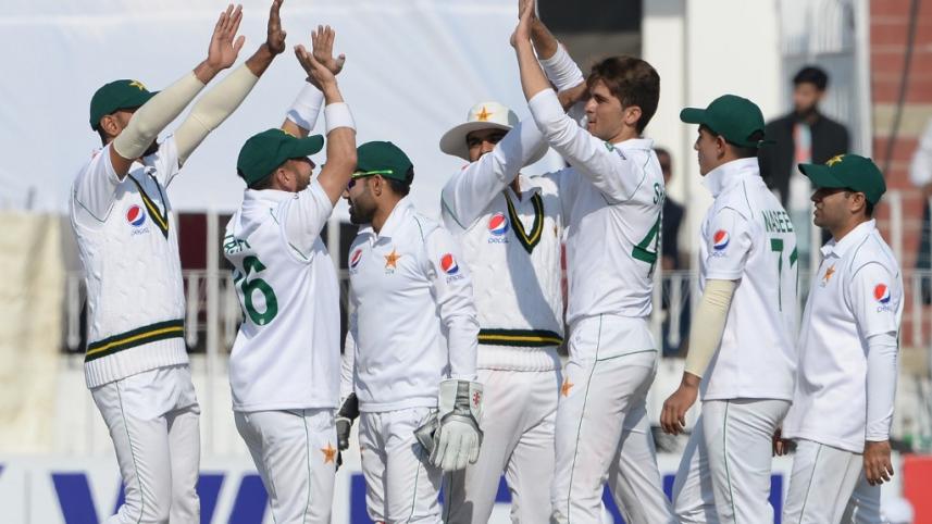 Pakistan celebrate.jpg