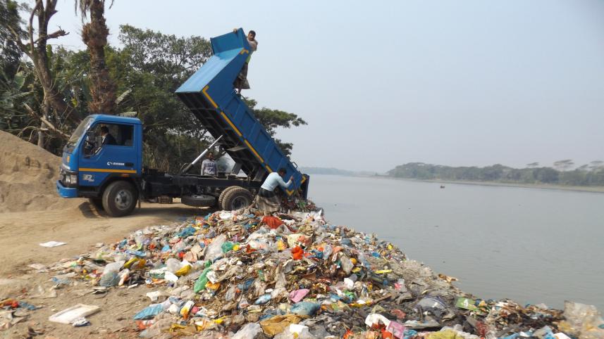 Patuakhali garbage dumping 1.jpg