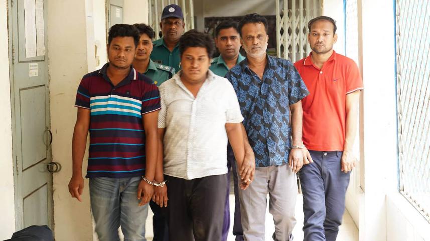 Fraud Gang held in Dhaka