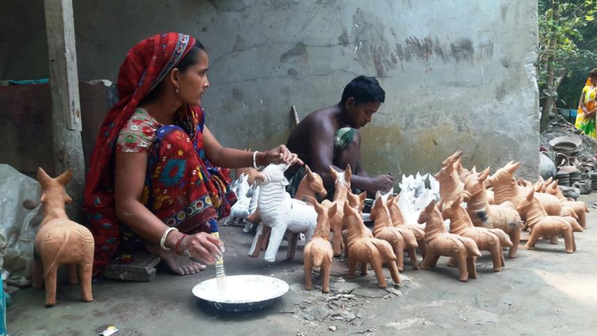 potters in Madaripur.jpg