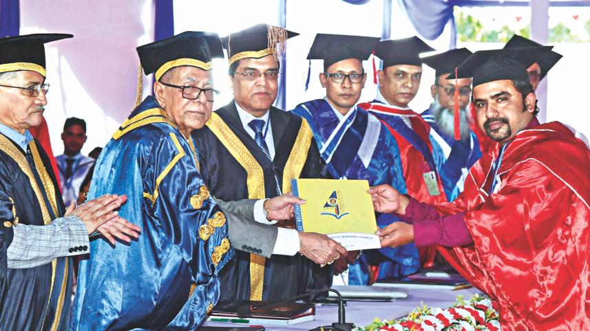 President Cuet convocation.jpg