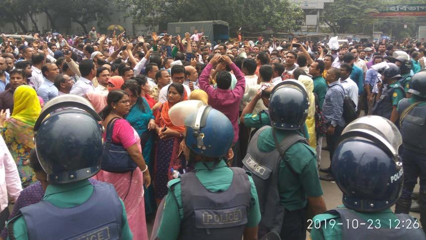 Primary schhol teachers-edited.jpg