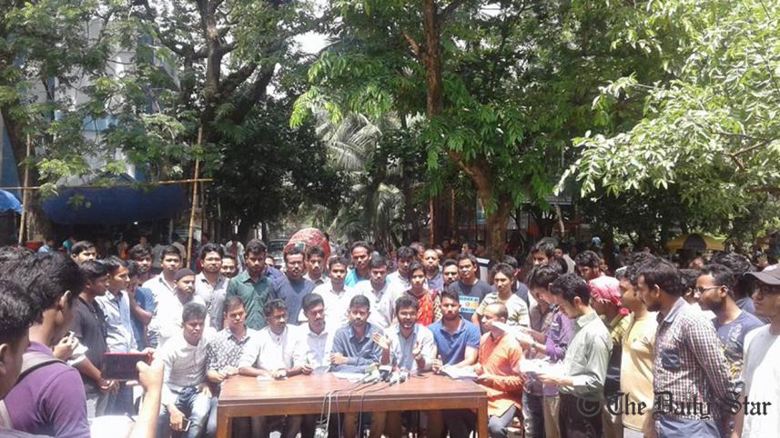 Quota reform demonstrators