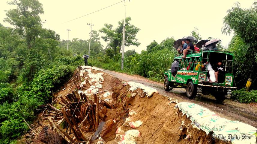 Rangamati damaged road pic.jpg