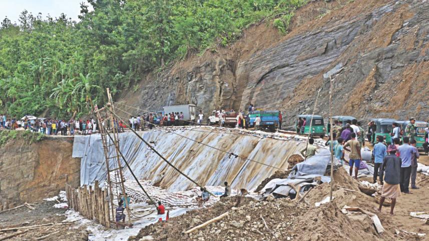 rangamati landslide 1.jpg