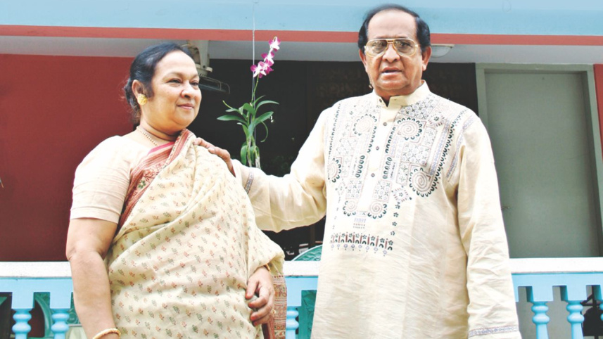 Razzak with his wife Rajlokkhi
