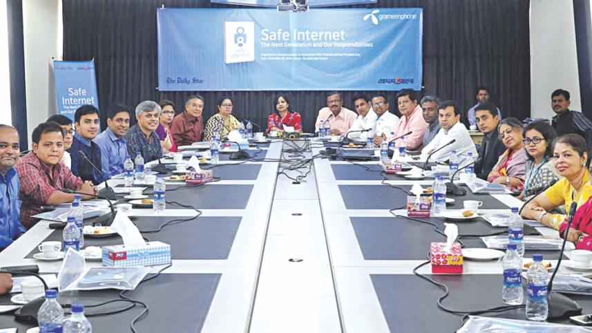 safe internet roundtable.jpg