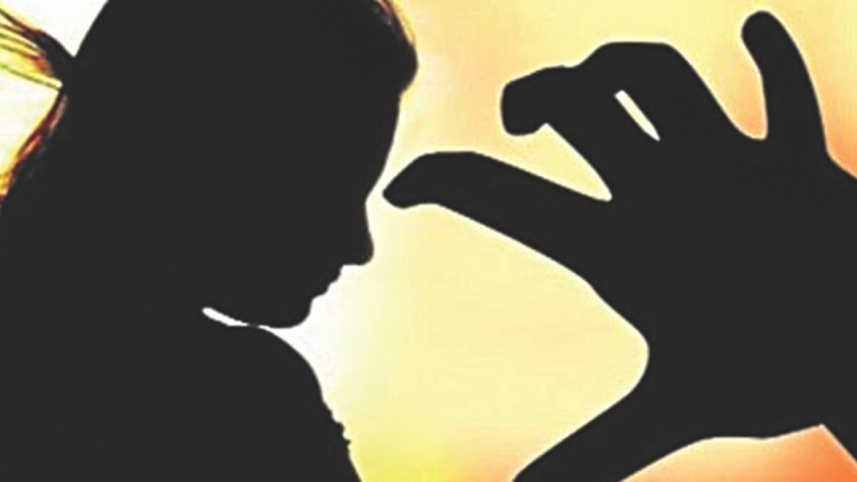 Schoolgirl commits suicide