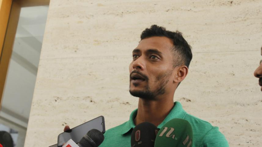 Shafiul team hotel.jpg