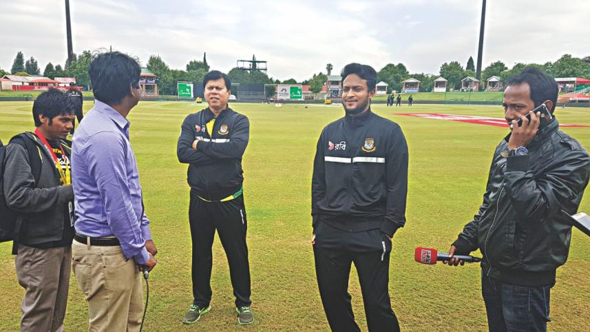 Shakib Al Hasan and Minhazul Abedin