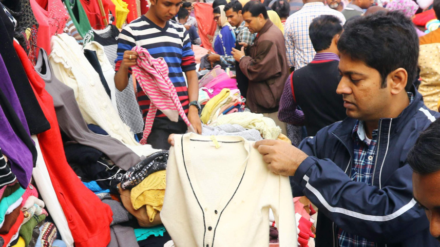Shoppers busy.jpg