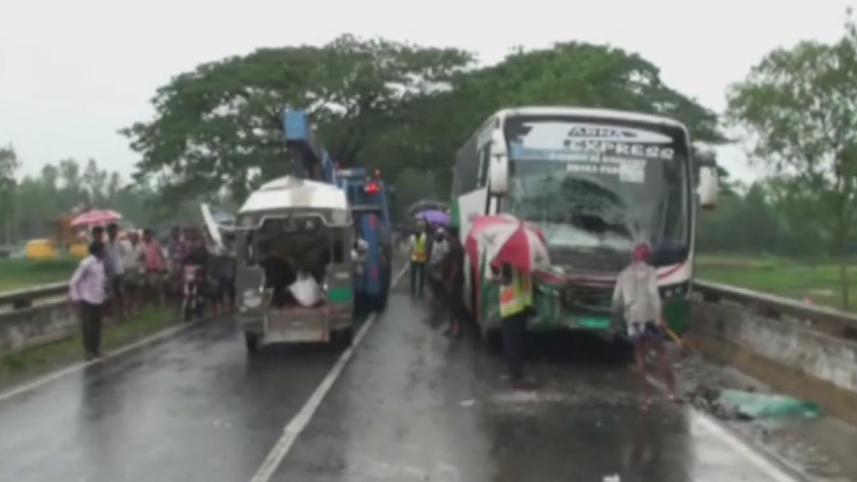 Sirajganj accident.jpg