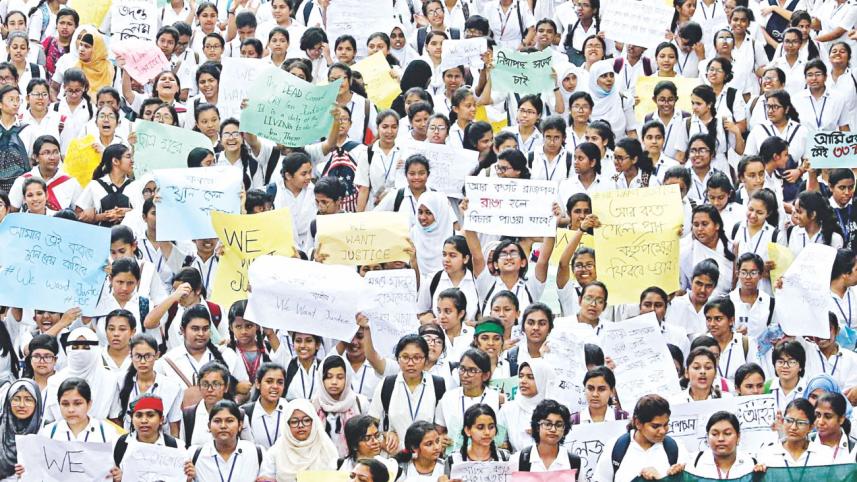 students protest on 2.jpg
