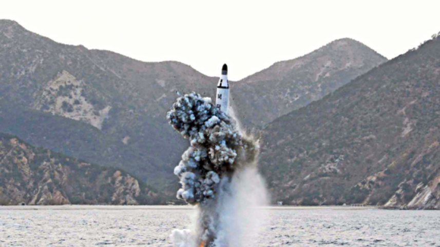 submarine-launched ballistic missile (SLBM).jpg